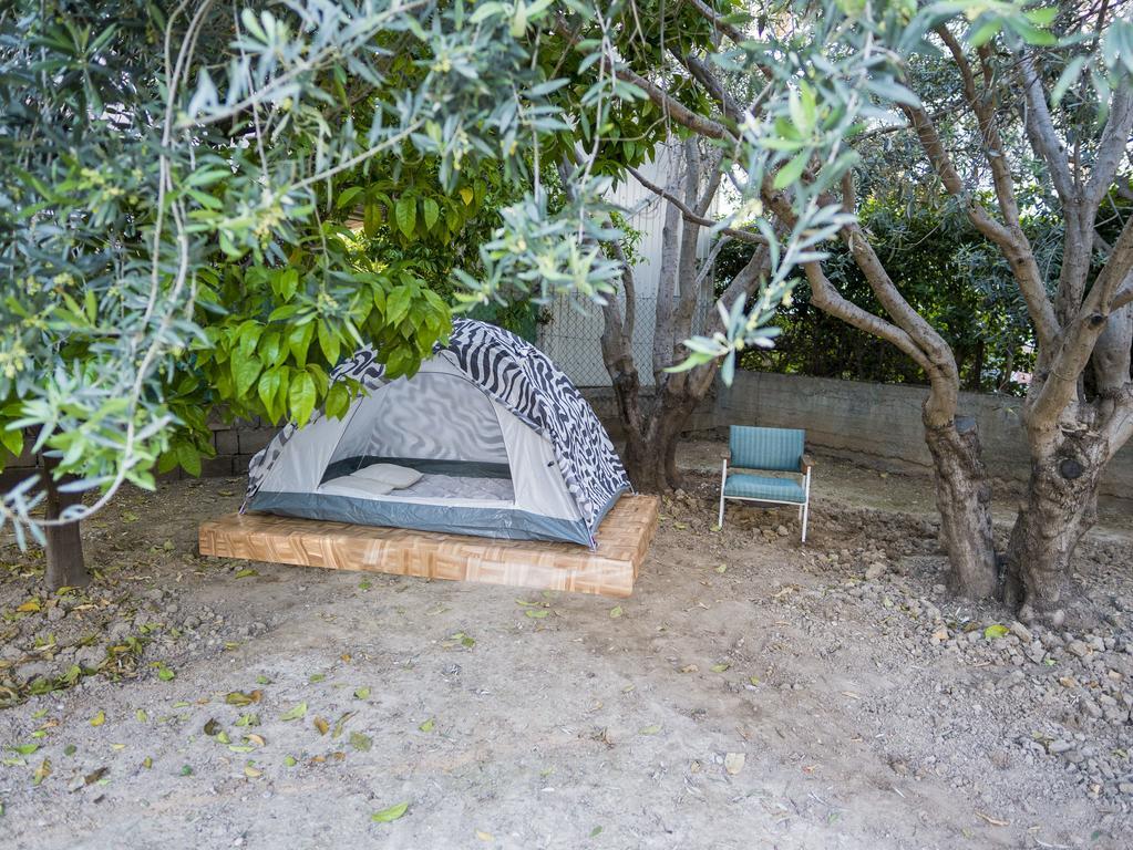 Trip Yard Camping Лимасол Экстерьер фото